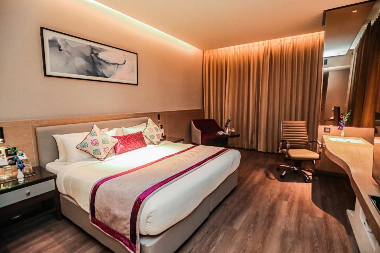 Regenta Place Verka Amritsar Eksteriør billede
