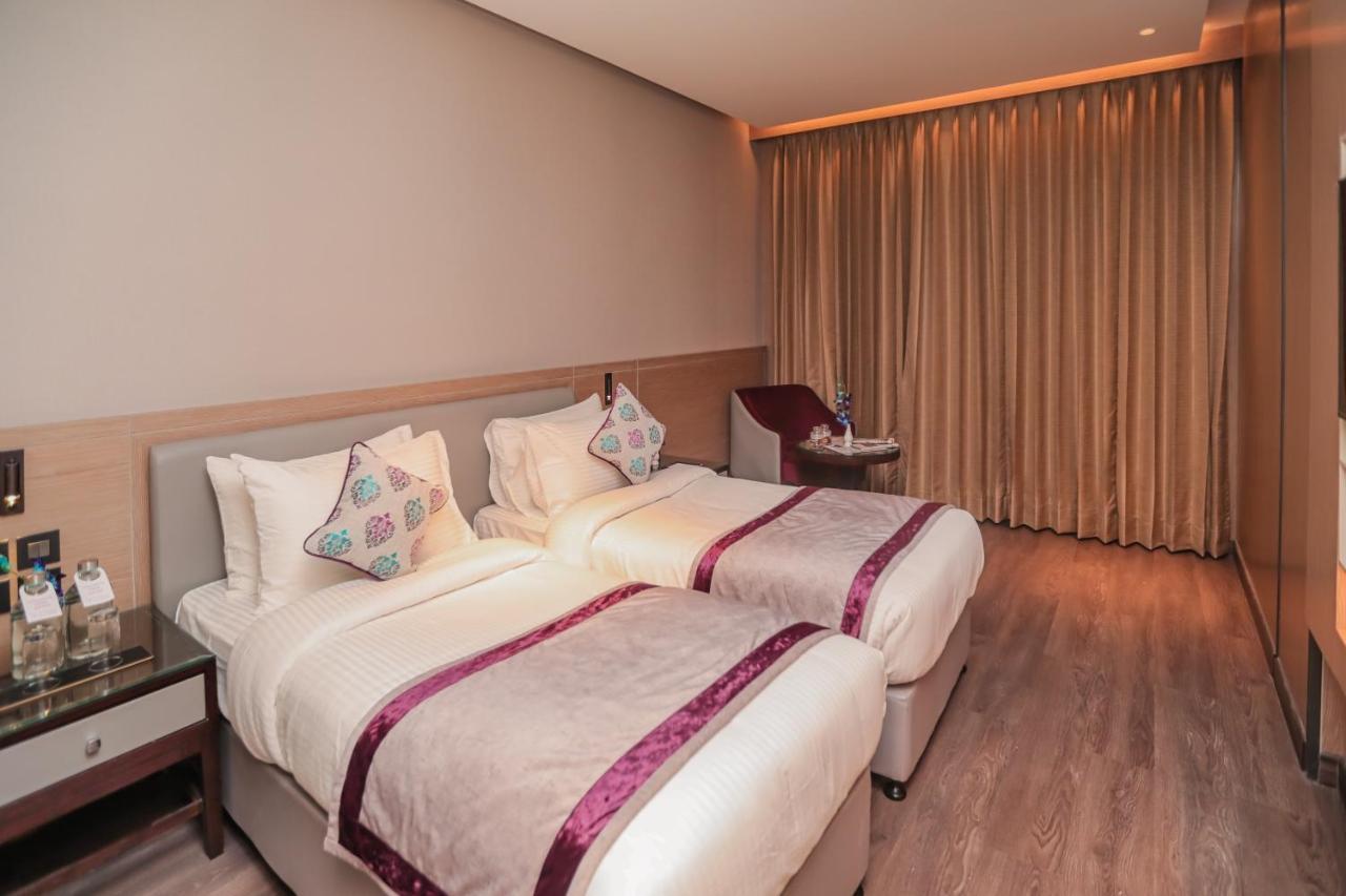 Regenta Place Verka Amritsar Eksteriør billede